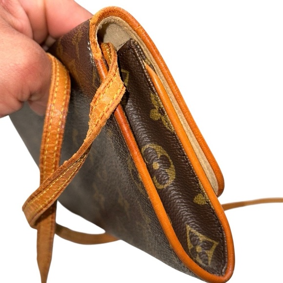 LOUIS VUITTON POCHETTE TWIN GM CROSSBODY BAG MONOGRAM - Picture 10 of 12